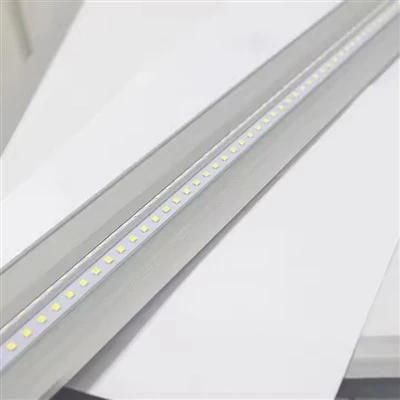 Led Batten Limyè 110-277V 15W 5800K